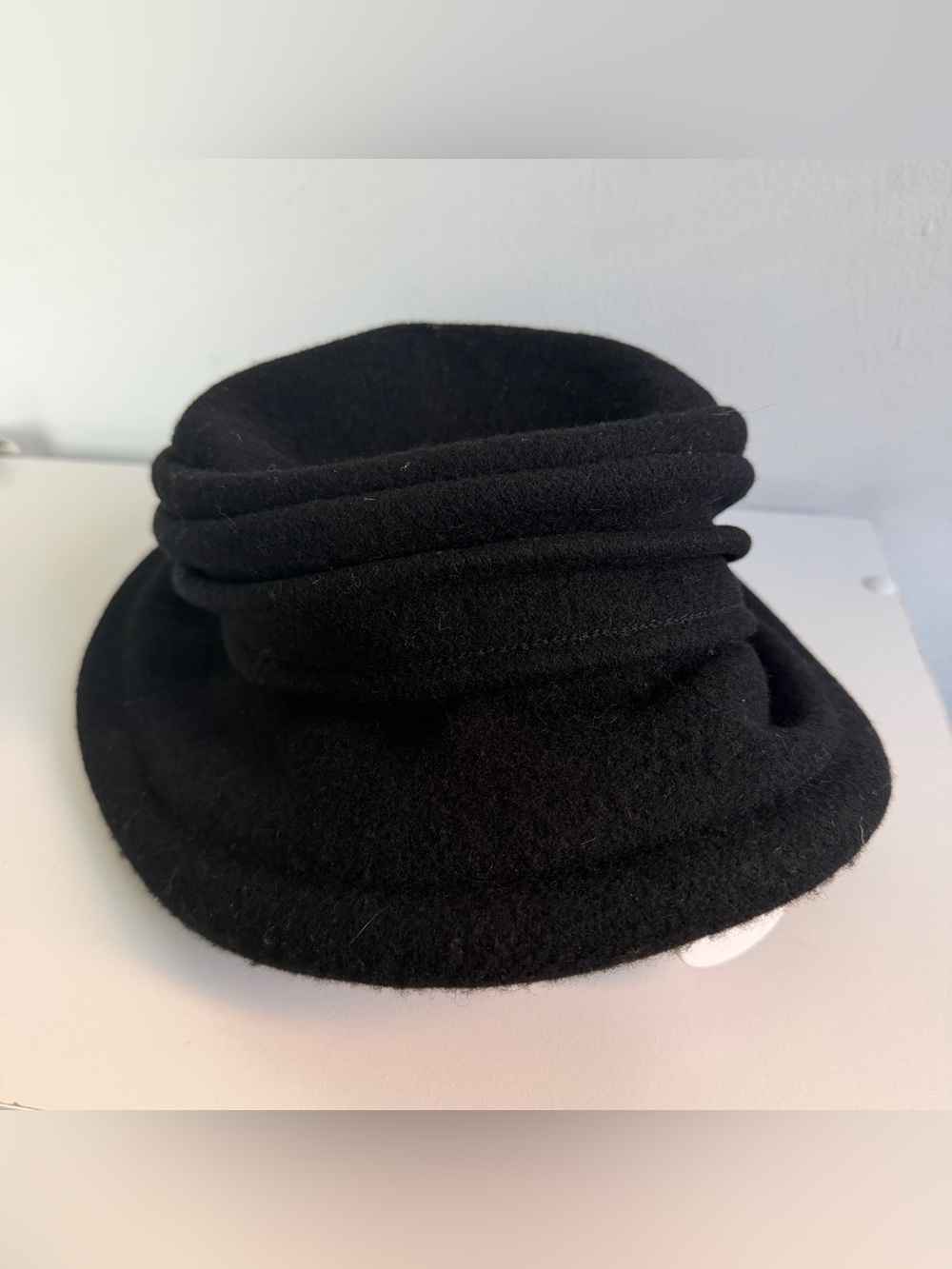 VTG Parkhurst Black Wool Bucket Hat Classic Tiered Pleated Cloche Chic Warm